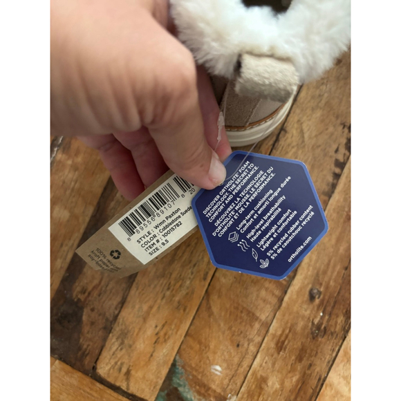 Women's TOMS Paxton Suede Faux Fur Slip-On Sneakers 9.5 Beige White - Picture 5 of 7